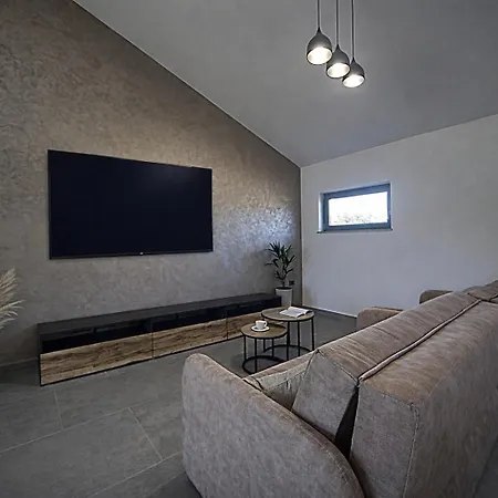 Marex - Modern With Private Pool, Near Sea -pavicini, Pula, Istria Pavicini