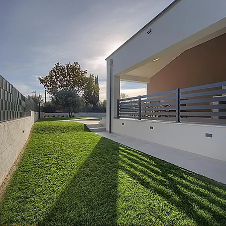 Marex - Modern With Private Pool, Near Sea -pavicini, Pula, Istria *
